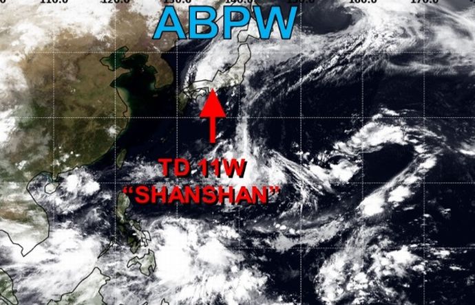 米軍、台風10号を熱帯低気圧に格下げしてしまう！
