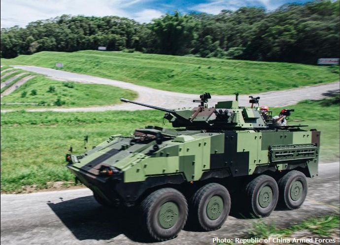 台湾国軍の自国軍隊のために開発した8輪式の多目的装甲車CM-32「雲豹」！