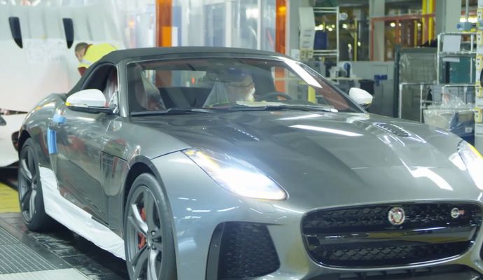 英ジャガー生産停止で経済損失4000億円、サイバー攻撃で混乱…GDPも下振れ！