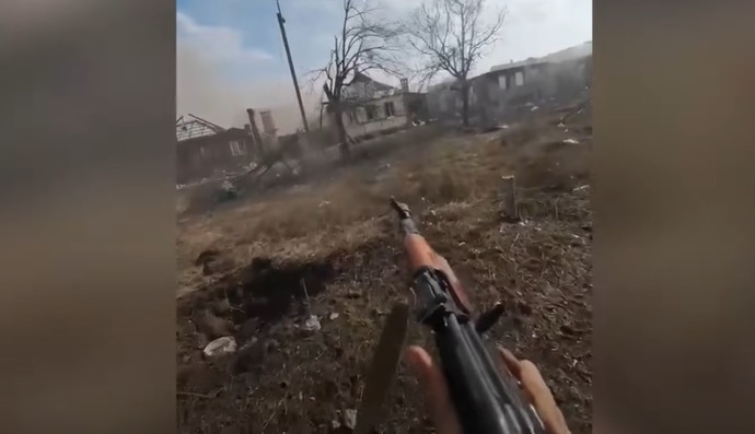 そのままFPSのゲーム動画…バフムトでウクライナ兵が撮影！