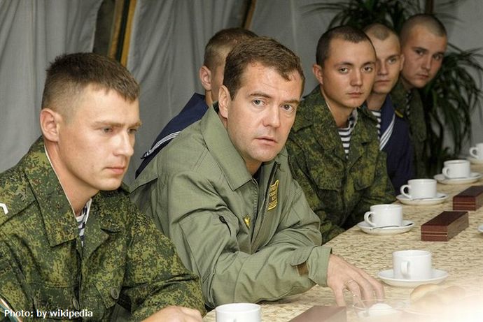 「ウクライナはロシアだ、無条件降伏させるまで侵攻作戦を続ける」とメドベージェフ前大統領が明言！