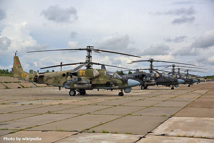 800px-Russian_Air_Force_Kamov_Ka-52_(19630390675)