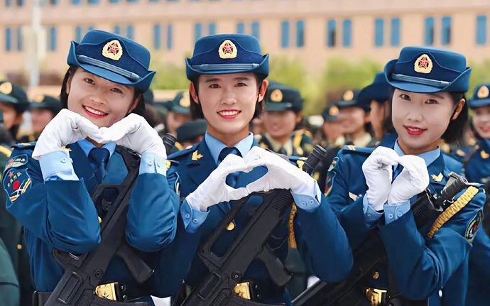 これ以上日本が内政干渉するなら我が国(中国)はハニトラにかかった政治家、コメンテーターを公表する！