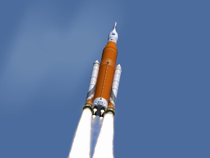 Space_Launch_System_in_Flight
