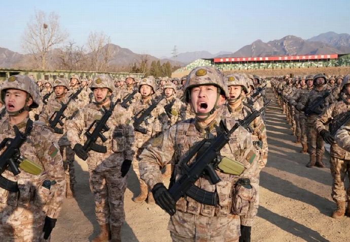 中国軍ナンバー3の何中央軍事委員会副主席が会議で軍の腐敗や士気の緩みを糾弾「実戦の役に立たない」！