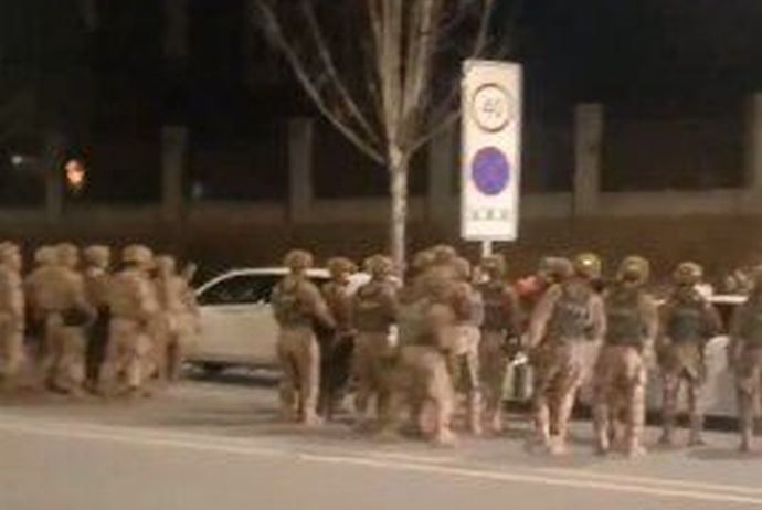 「旧正月に山東省で自作銃殺人、10人以上死傷」武装軍人が捜索…中国当局は報道統制