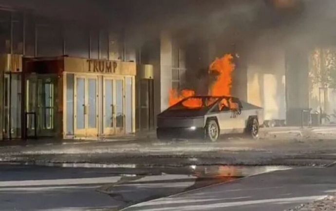 米ラスベガスのトランプホテル前でテスラの「サイバートラック」が爆発…テロの可能性！
