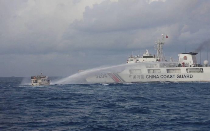 フィリピン、中国などと領有権争う南沙諸島の100以上の島々を改名へ…主権を強化！