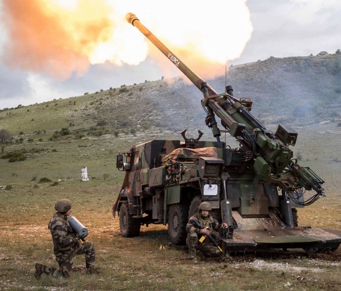 仏独首脳、ウクライナ供与の武器でロシア領攻撃を容認…軍事拠点に限定！