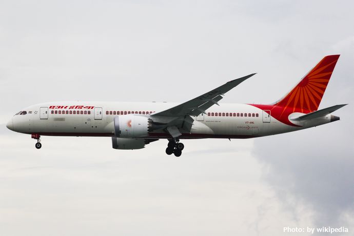 米政府、現時点でボーイング787型機の運航停止命じず…インド旅客機墜落で！