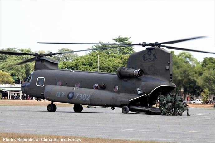 台湾軍のヘリパイ中佐亡命未遂事件、CH-47チヌークを中国に引き渡そうとしていた！
