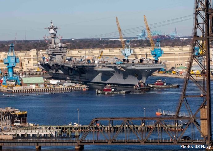 米海軍ニミッツ級航空母艦「ジョージ・H・W・ブッシュ」が定期点検を受けるためノーフォーク海軍造船所へ移動！