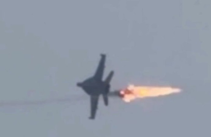 イラン、F/A-18戦闘機を撃墜したと主張…米軍「任務中の火災で緊急着陸した」！