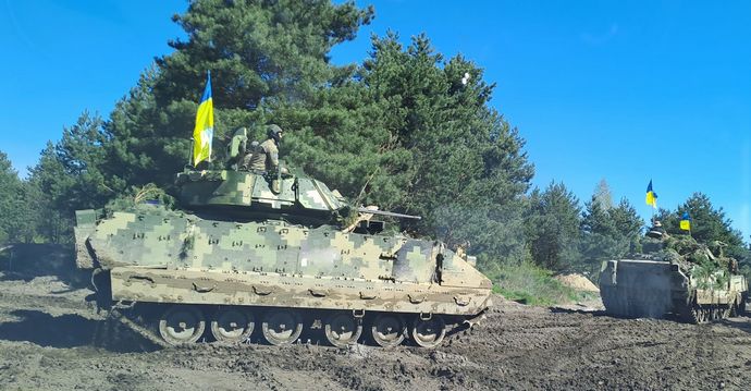 ウクライナ軍のM2歩兵戦闘車、1回の戦闘でロシア軍T-72戦車2両を撃破！