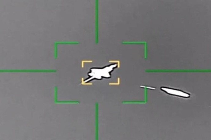 米軍のF-35ステルス戦闘機がイランの攻撃受けたか、中東の基地に緊急着陸！