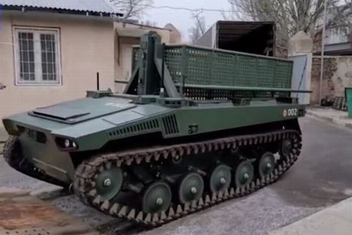 ロシア軍のロボット兵器「Marker」4台がウクライナに到着…宇宙企業元トップが主張！