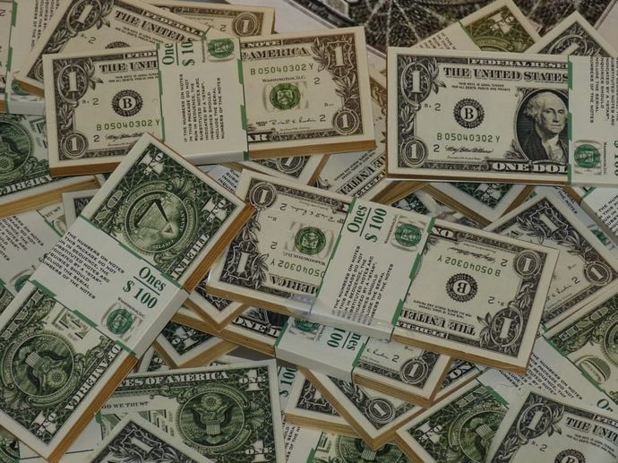 米超党派議員、ロシアの凍結資産3000億ドルの使い方を考えよう！