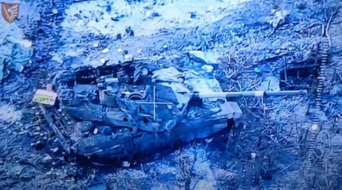 ロシア軍自慢のT-90M戦車またも撃破…ウクライナ軍第79空襲旅団がジャベリンで無力化！