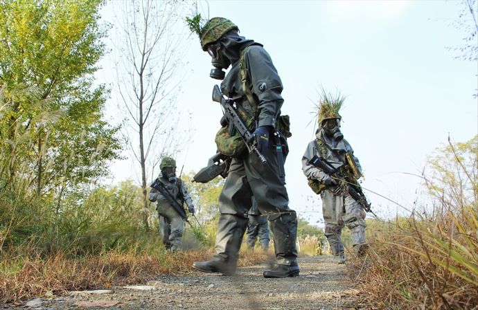 中国軍、旧日本軍が放置した遺棄化学兵器の迅速な処理を要求！