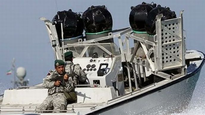 イランがホルムズ海峡に敷設した機雷の数は十数個、大半の位置は特定！