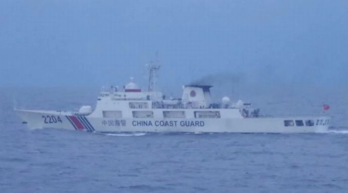 中国海警局船2隻が日本の領海に侵入、今年32日目…76mm砲搭載の中国船領海に初侵入！