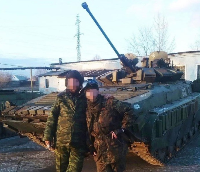 ロシア軍、BMP-2歩兵戦闘車にERA(爆発反応装甲)を増設…過去の試験では主装甲剥離！