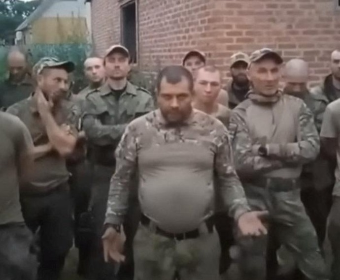 ロシア軍懲罰部隊「ストームＺ」 ←なんか強そう…実際は弾も食糧もなく突っ込む肉壁！