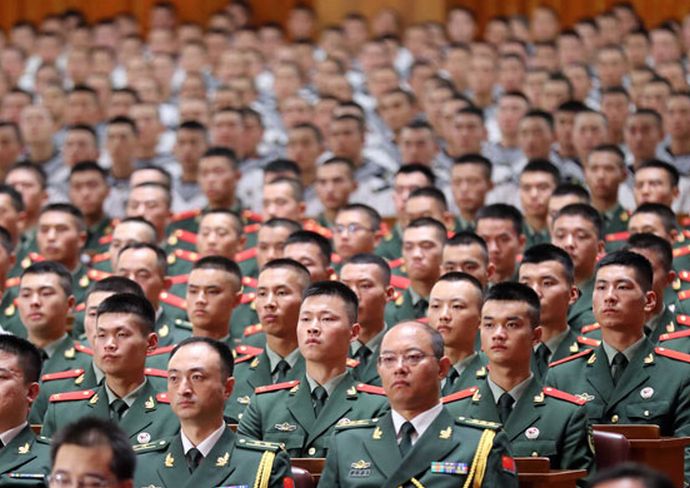 「習近平は完全に軍を掌握した」戦争を止めていた最後の将軍が抹消…台湾海峡は開戦不可逆の局面へ！