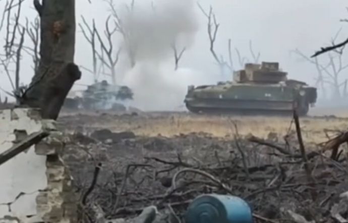 戦車も屠るウクライナ軍最強の歩兵戦闘車「M2ブラッドレー」を徹底解剖！