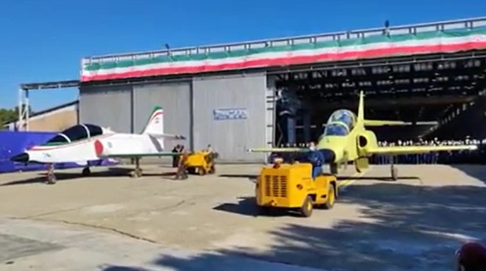 イラン政府、独自開発の新型ジェット機「ヤシン」量産開始式典を実施…将来的には武装化も！