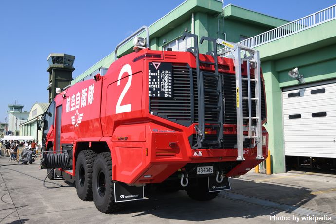 航空自衛隊美保基地で男性隊員がはしご車に挟まれ死亡…車両点検中に！