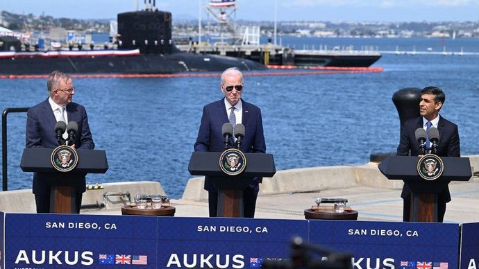 オーストラリア原子力潜水艦の導入計画に早くも暗雲、与党内重鎮が反発…計画の見直しか！