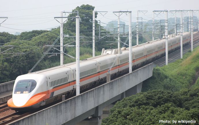 1920px-THSR_700T_TR17_20130907