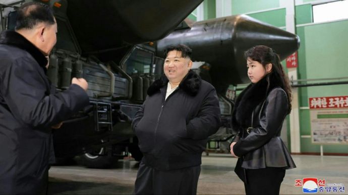 北朝鮮憲法に「韓国は敵国」明記を、金正恩総書記が表明…南北対話窓口を廃止！