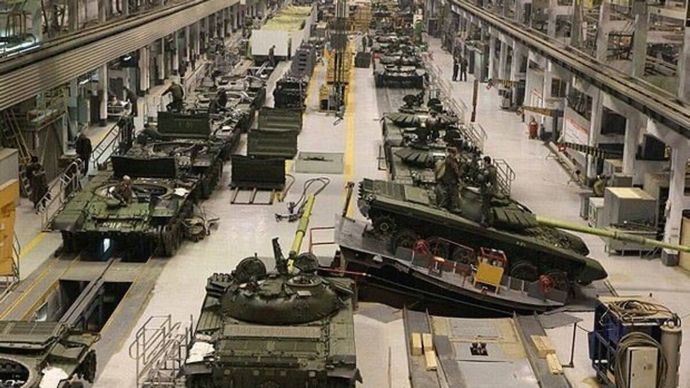 ロシア側は戦車の量産体制にようやく入れたみたいだな！
