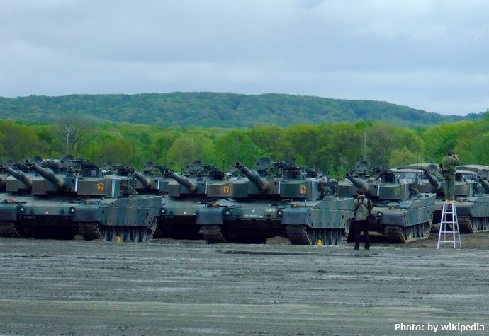 陸自の全15師団に戦車を60輌づつ配備するとなると、最低でも900輌は必要になる！