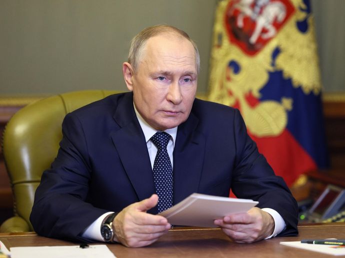 ロシア、政府を批判すると終身刑に…国民はもう何も言えない状態に！