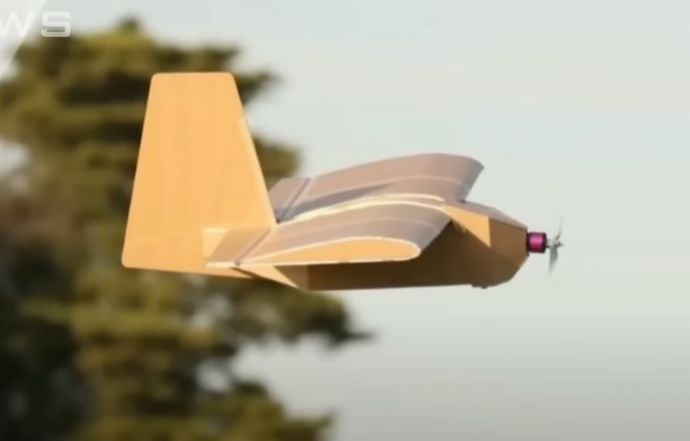 ロシアの屈辱、ウクライナ軍の段ボール製ドローン攻撃でSu-30・Mig-29戦闘機5機が損傷…1機98000円から！