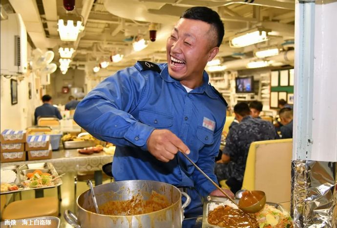 「46センチ主砲」エビフライ9本、戦艦大和のカレー実装…値段2700円に込めた思い！