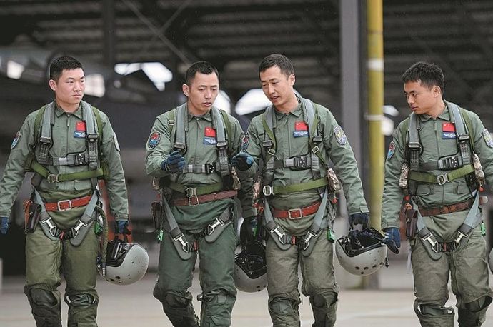 米、中国軍がパイロット育成で欧米軍人を高額で勧誘と非難…ファイブアイズ共同文書発表！