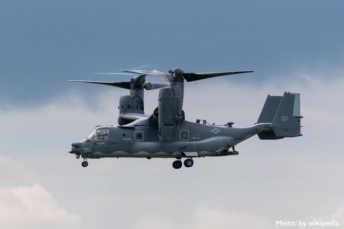 米軍オスプレイ「緊急事態、着陸させてくれ」、待機求められ旋回…着陸直前に墜落か！