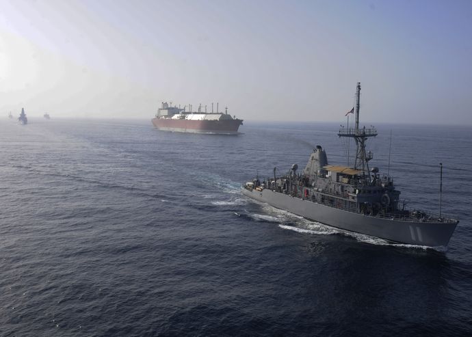 トランプ氏、ホルムズ海峡の通航支援に米軍の展開を示唆か…通航の再開で「巨額の利益が生まれる」！