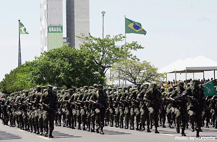 1280px-Brazilian_Army_Parade