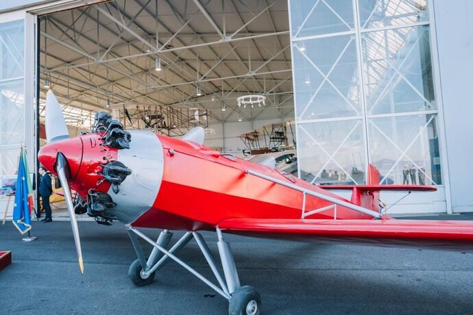 ムッソリーニのファシスト政権が持ち去ったエチオピア初の航空機を正式に返還…イタリア政府！
