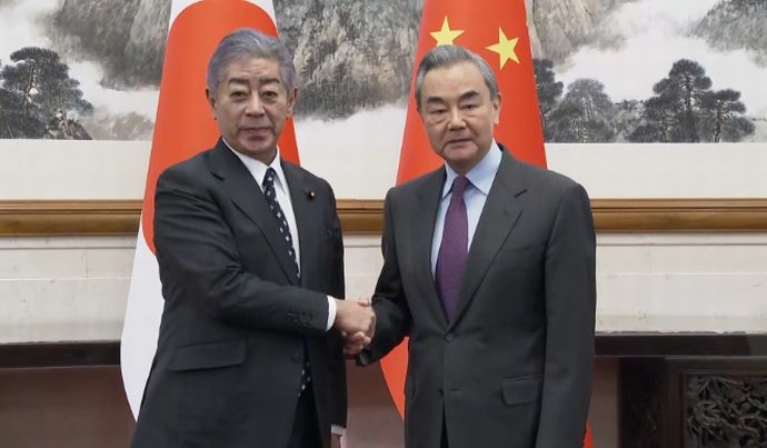 与那国島南方の日本EEZ内で確認のブイは「気象観測目的だ」…中国外務省報道官が設置認める！