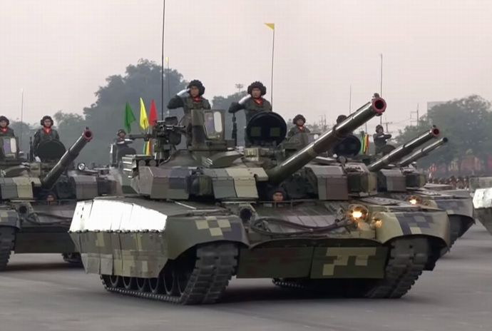 タイ王国陸軍がカンボジア国境紛争地帯にT-84オプロート戦車隊を投入した模様！