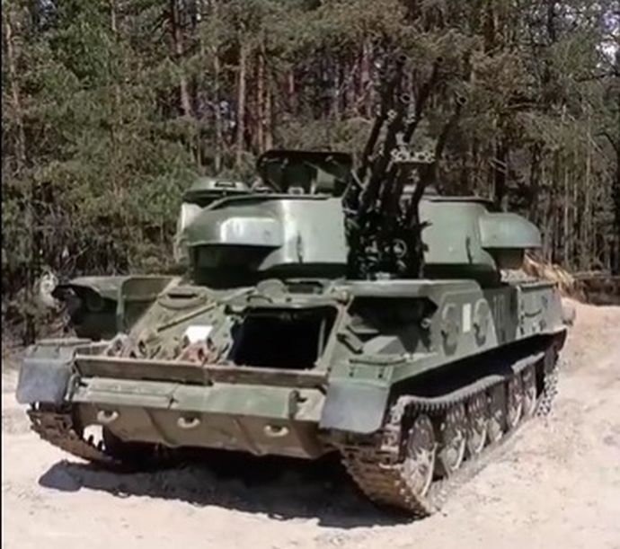 自走式高射機関砲「ZSU-23-4 シルカ」の射撃、4連装全て使って撃つことはあんまりない！