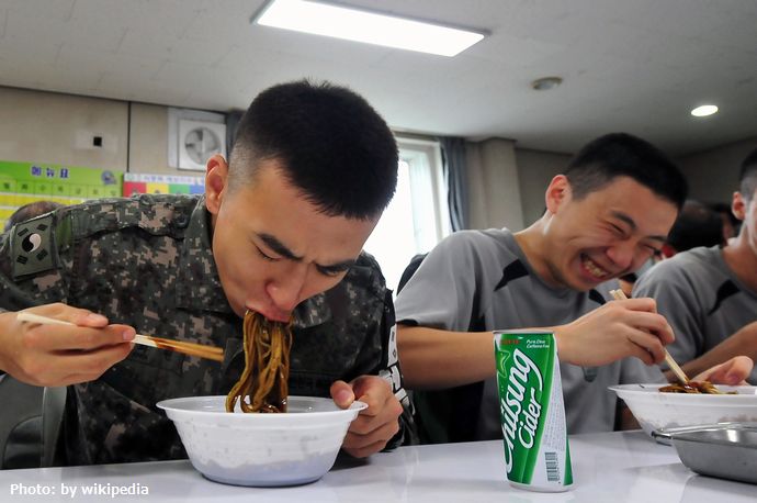 「韓国軍部隊で食材横流し、証拠も確保。告発すると解雇された」という投稿の真偽！
