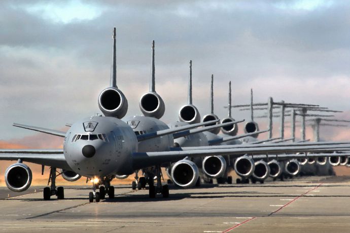 ペロシ米下院議長の訪台、米軍嘉手納基地に空中給油機22機が飛来…中国の動きに対応か！