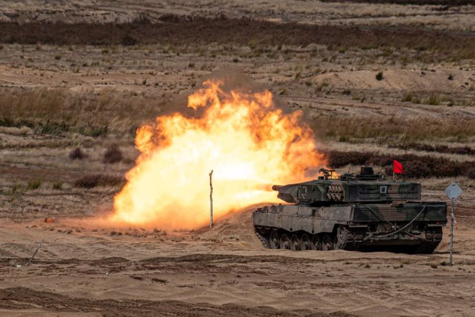 ポーランド陸軍第10機甲騎兵旅団のレオパルド2戦車兵、防御射撃の技能を磨いた！